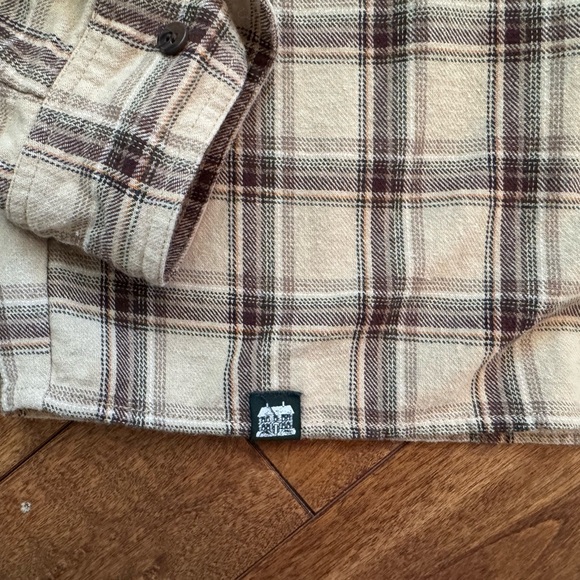 Dairy Boy Plaid Flannel Shirt – Size Small – NWOT - Picture 2 of 5